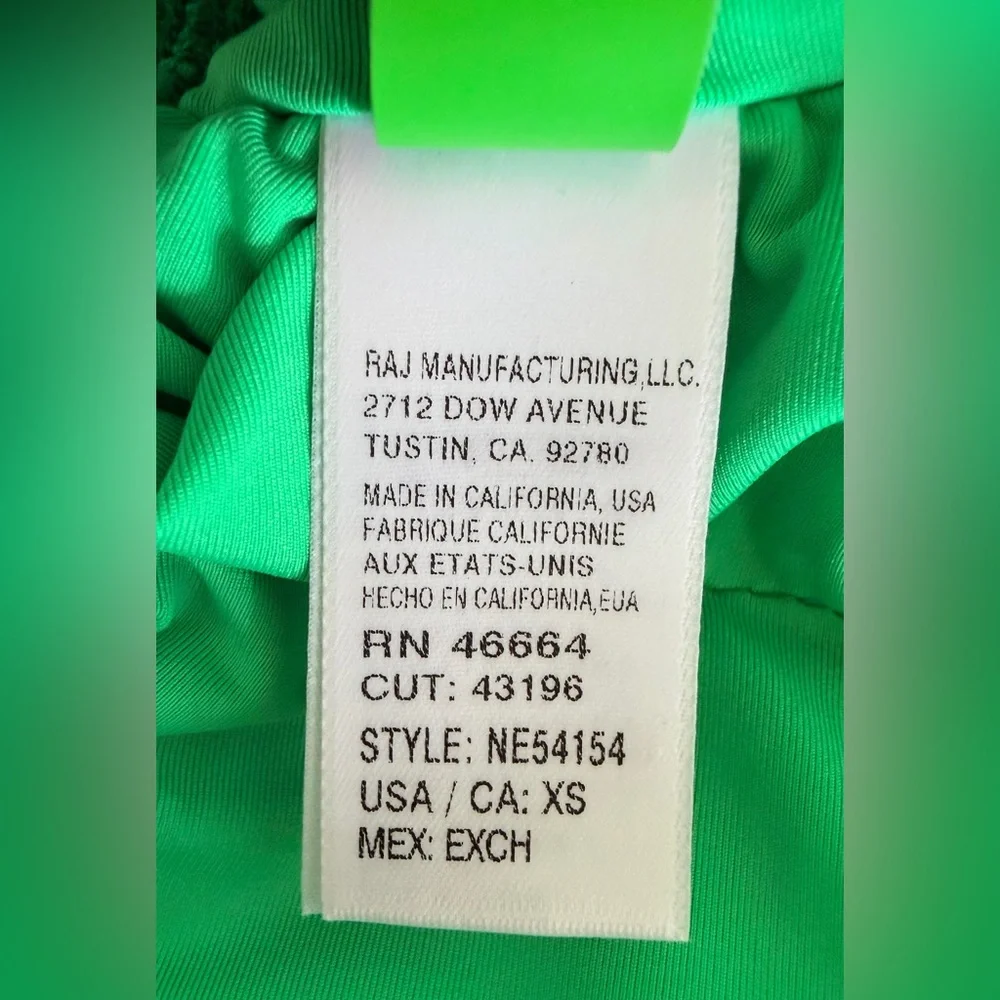 next Crinkled Textured Square-Neck Sports Bra Bikini Top - Vibrant Green XS. NWT